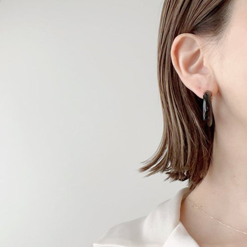 Big hoop pierce